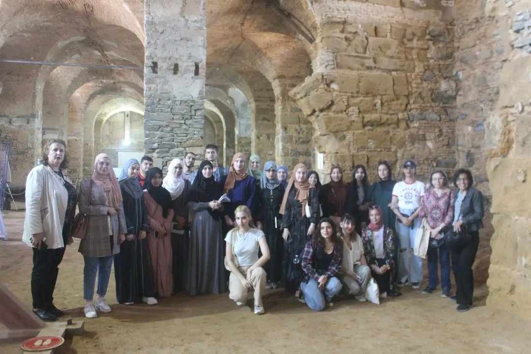 تنظيم المتحف العمومي الوطني البحري لزيارة معالم الاميرالية لطلبة الهندسة المعمارية